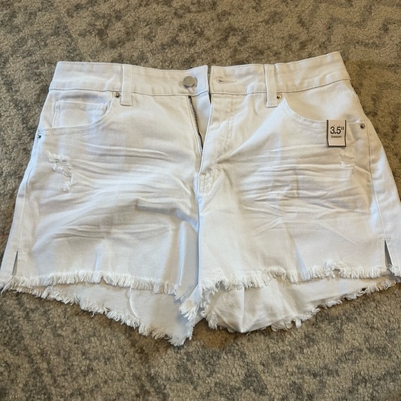 Time and true white denim Shorts - Picture 1 of 6